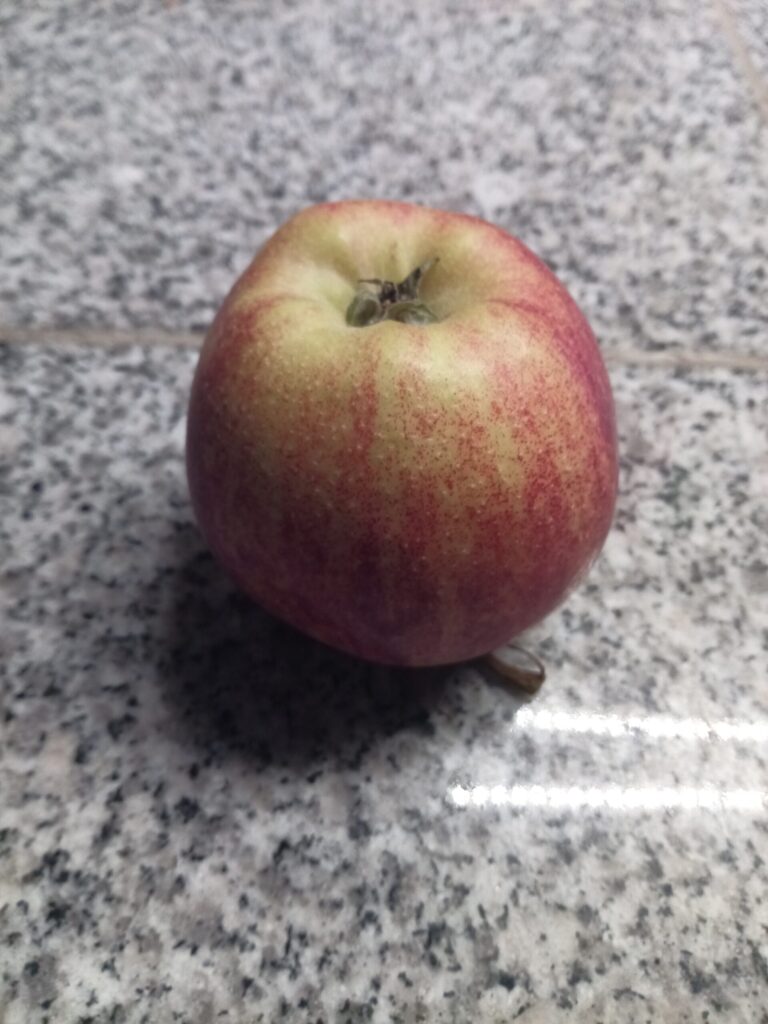 Der morgendliche Apfel